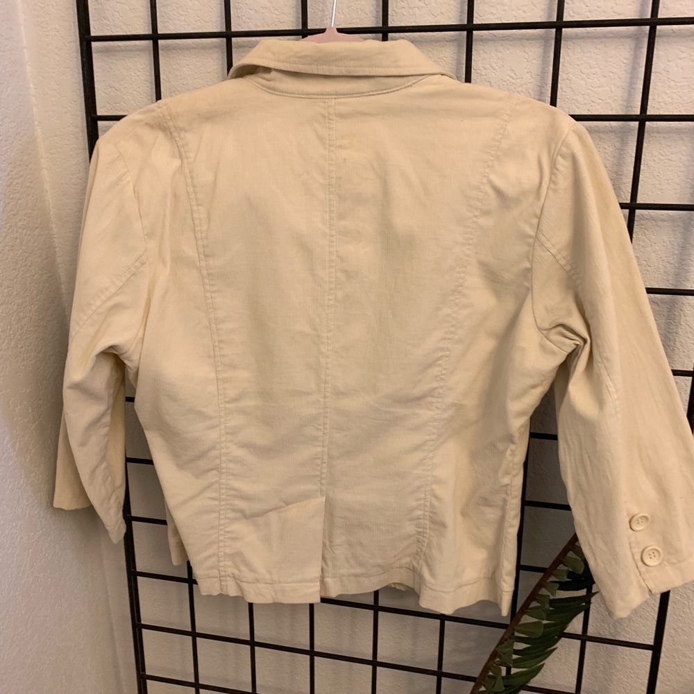Jacket - Picture 2 of 6